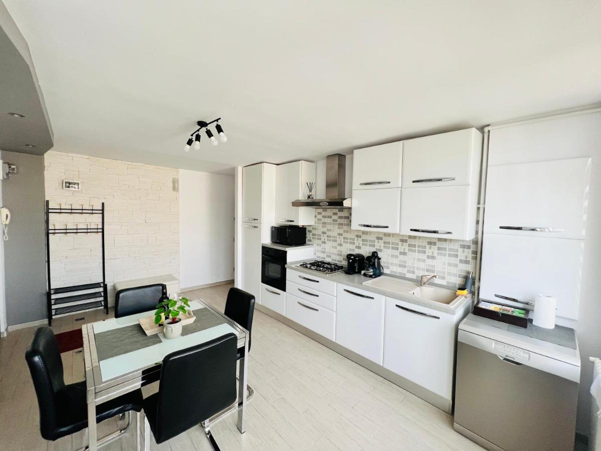 Denis Apartament Turda Exterior photo